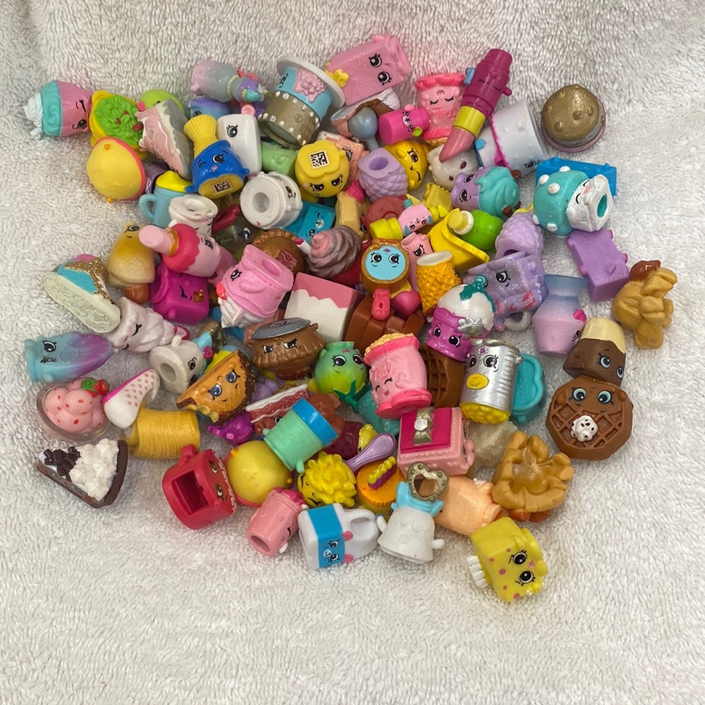 SHOPKINS Random Pieces - Lot of 50